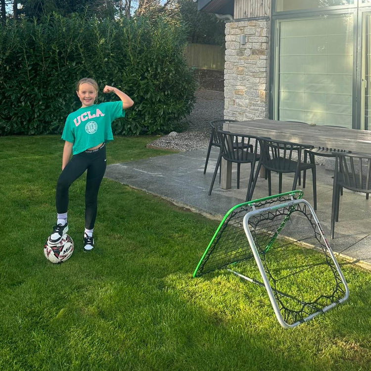 Crazy Catch Upside 緑色 サッカー練習ネット Football_Rebounder_1_750x.jpg?