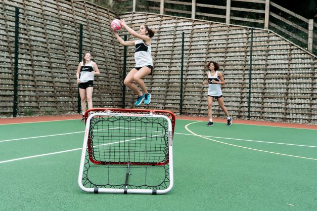 Free Netball Netball โ Crazy Catch UK