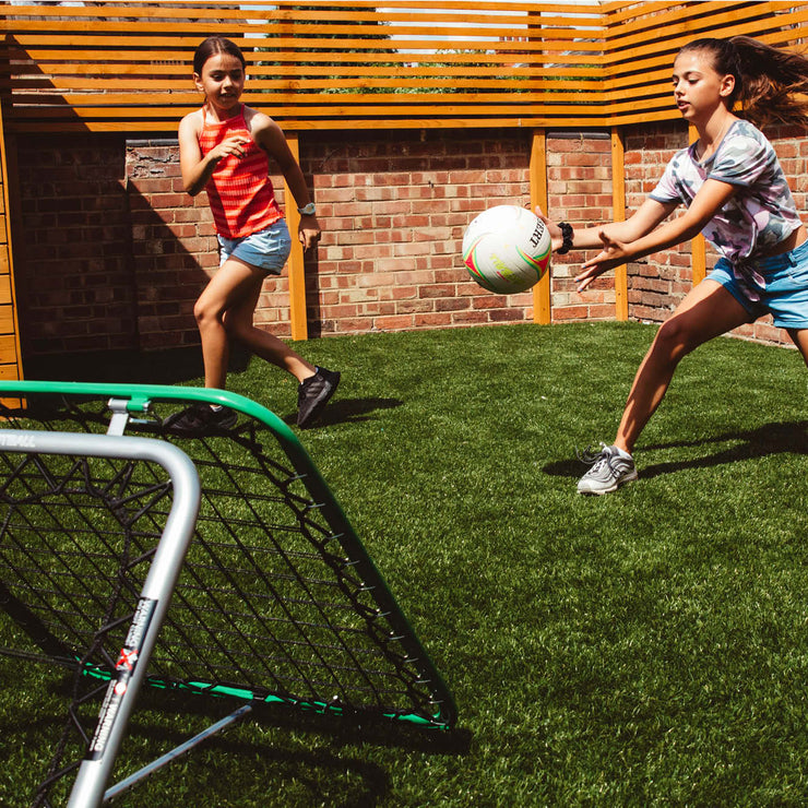 Netball – Crazy Catch UK